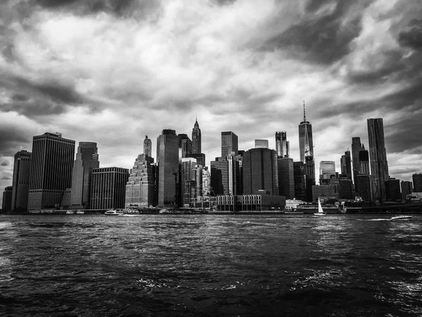 New York City Rivier Zwart Wit — Stockfoto
