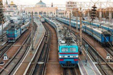 Ukraynalı Demiryolları üzerinde eski tren