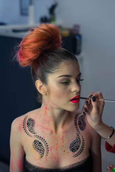 Body Art макіяж до сексуальної моделі моди — стокове фото