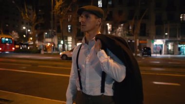 1920 'lerin İngiltere' sinin eski moda adamı.