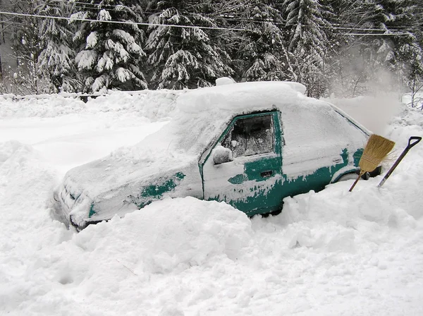 Auto e neve — Foto Stock