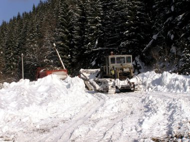 Buldozerler ve kış