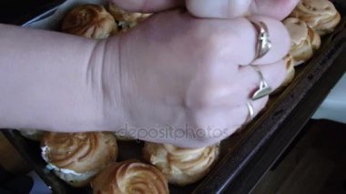 Tatlı kek hazırlanması, krem puf kek (pasta), yüzük muhallebi krem yüzük