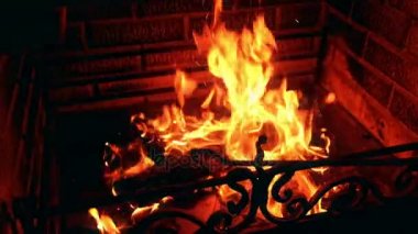 Şöminede Ateş