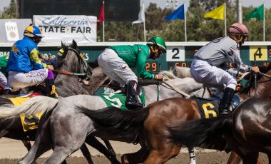 Üç Jockeys yarış