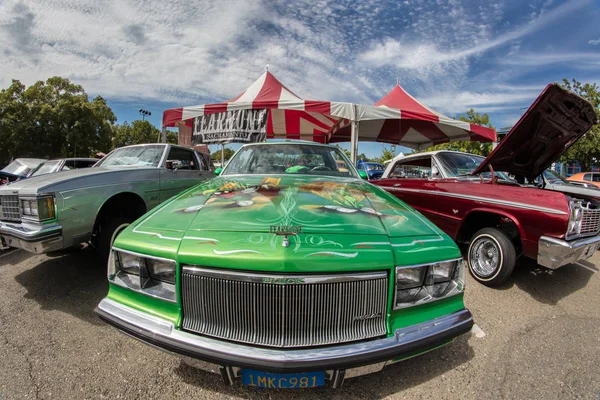 Autos clásicos en la Expo — Foto de Stock