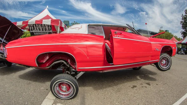 Bir gün Auto Show'da