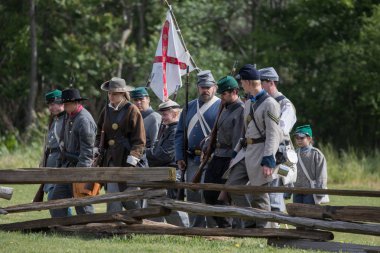 Amerikan İç Savaşı reenactors kırmızı blöf, Kaliforniya'da köpek Adası Event'de eylem. 29 Nisan 2018
