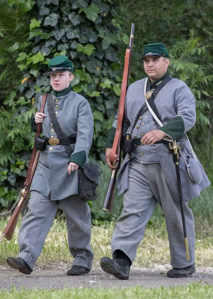 American Civil War Reenactors Participate Combat Dog Island Event Red — Stock Photo, Image