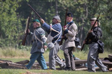 Amerikan İç Savaşı reenactors kırmızı blöf, Kaliforniya'da köpek Adası Event'de eylem. 29 Nisan 2018