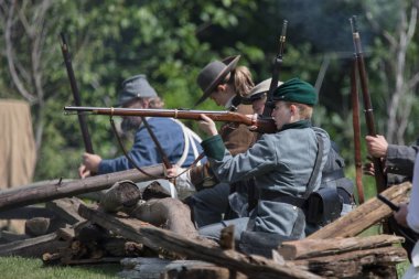 Amerikan İç Savaşı reenactors kırmızı blöf, Kaliforniya'da köpek Adası Event'de eylem.