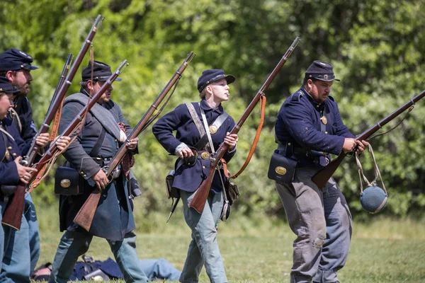 Rievocatori Della Guerra Civile Americana Azione All Evento Dog Island — Foto Stock