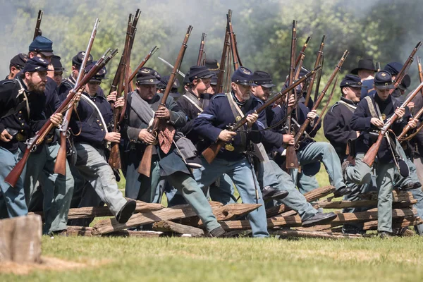 Rievocatori Della Guerra Civile Americana Azione All Evento Dog Island — Foto Stock