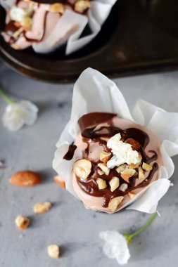 Çikolata kremalı çikolata capcake. Amerikan tatlı. Popüler hamur işleri. Pasta, kek