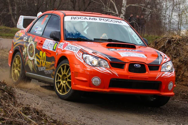 Subaru Impreza arabası