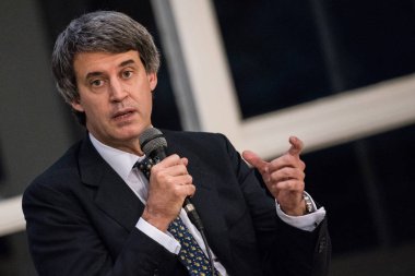 Arjantin Bakanı ekonomi Alfonso Prat-Eşcinsel