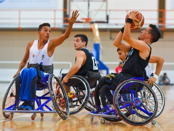 Silla de ruedas de baloncesto juego — Foto de Stock