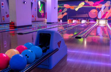 Genting Highlands, Malezya - Mar 22: kumarbaz ve ziyaretçi Resort dünya Genting için 22 Şubat 2017 üzerinde Genting Highlands, Pahang, Malezya Bovling Resort dünya genting.
