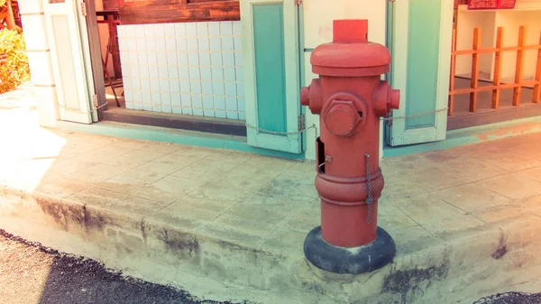 Old Vintage Red Fire Hydrant Street Footpath Front Store Red — Stock Photo, Image