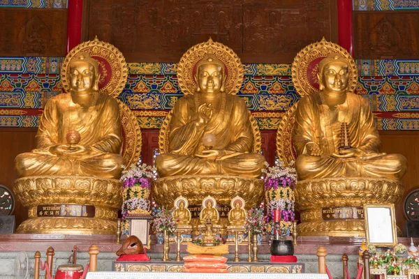Nontaburi Thailand April 2018 Barom Racha Kajanapisek Anusorn Canasongjennigairangsan Tempel — Stockfoto