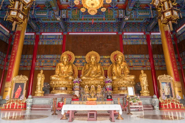 Nontaburi Tailandia Abril 2018 Barom Racha Kajanapisek Anusorn Canasongjennigairangsan Temple — Foto de Stock