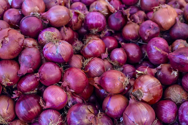 Tumpukan babi dari bawang ungu - latar belakang makanan — Stok Foto