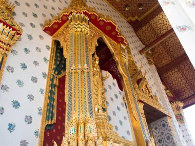 papazlığa atama töreni salonda Wat Arun Budist tapınağı Bangkok, Tayland