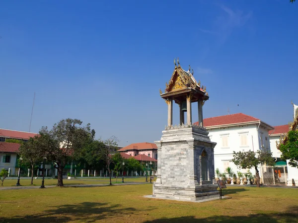 El templo de mármol (Wat Benchamabophit) en Bangkok Tailandia — Foto de Stock