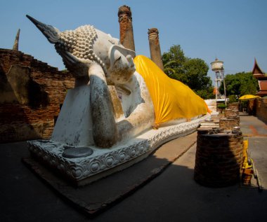 Wat Yai Chaimngkol, Ayutthaya içinde yatan Buda