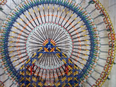 Renkli farklı kavram 