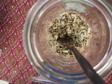 Alyxia reinwardtiiblume var, Tay ot