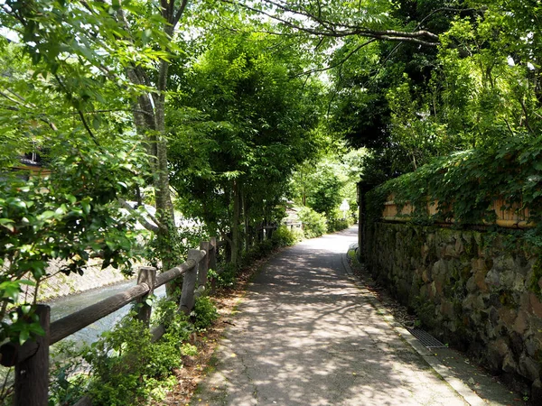 Bela estação chuvosa Panorama em Yufuin — Fotografia de Stock