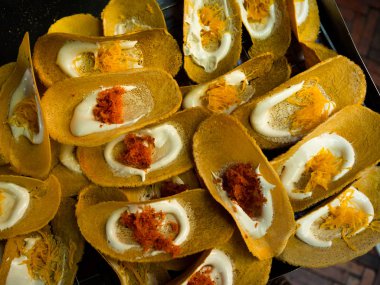 Taylandlı çıtır gözleme, Tay geleneksel tatlı