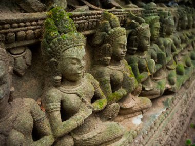 Apsara Ta Prohm Kalesi, Angkor Wat, Cambod duvara oyulmuş