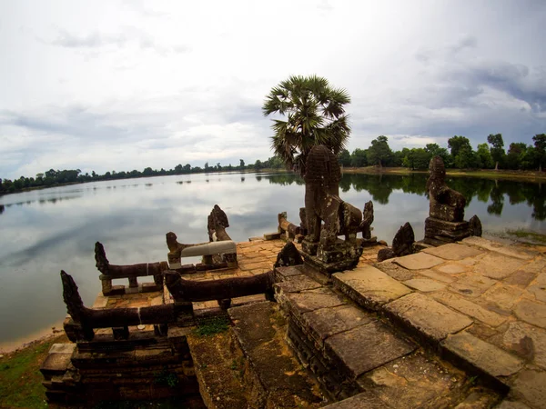 Srah Srang au Cambodge à Angkor Wat. — Photo