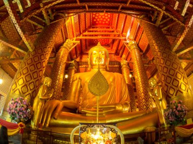 Altın rengi Wat Phanan Choeng Tapınağı, Ayut Buddha Statue