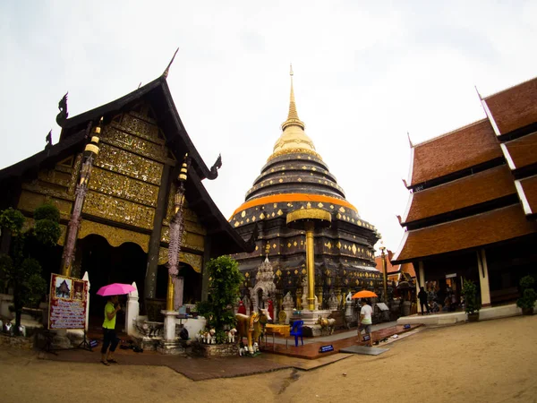 Wat Phra That Lampang Luang, Lampang, Tailândia . — Fotografia de Stock