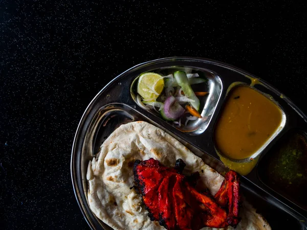 Tavuk roti Prata. Bir popüler Hint etkisinde gıda Mal