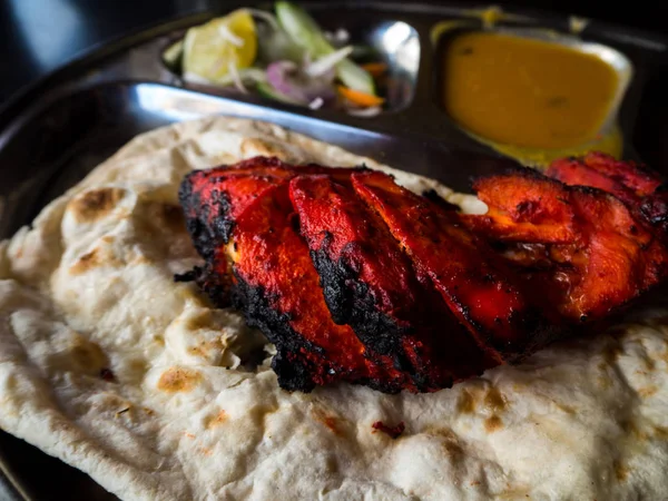 Tavuk roti Prata. Bir popüler Hint etkisinde gıda Mal