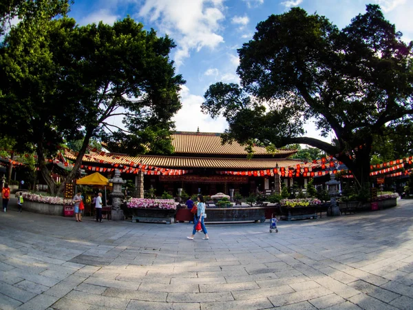GUANGZHOU, CHINA, agosto de 2017: Templo de Guangxiao um dos mais antigos — Fotografia de Stock