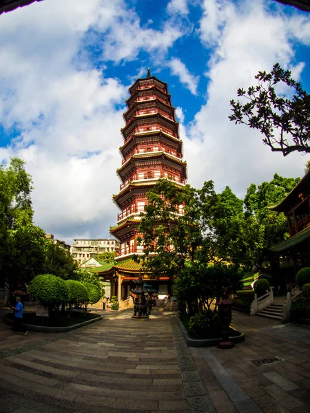 Liu-rong-si, Pagoda, Świątynia sześciu Banianów, Guangzhou C — Zdjęcie stockowe