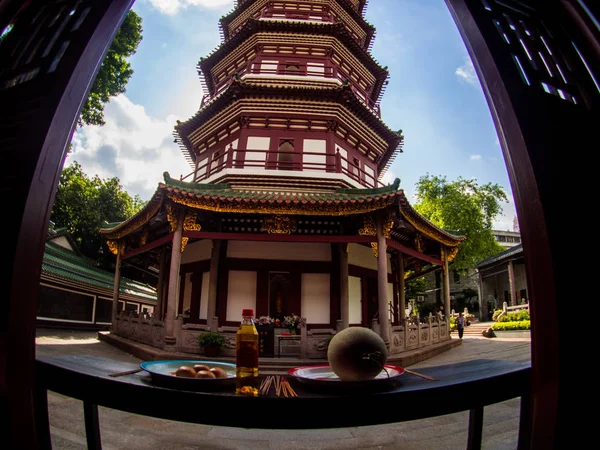 Liu-rong-si, Pagoda, Świątynia sześciu Banianów, Guangzhou C — Zdjęcie stockowe