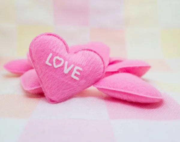 Pastelowy różowy serce na słodkiej miłości — Zdjęcie stockowe