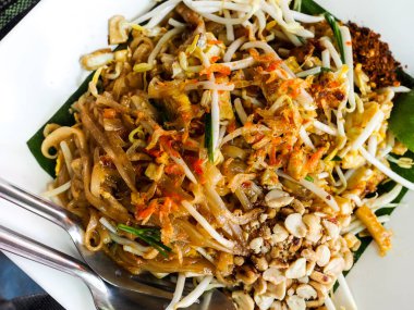 (Pad Tay) Kızarmış erişte Tay tarzı