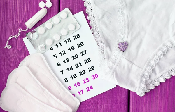 De kalender en menstruatie dingen — Stockfoto