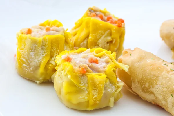 Taze DIMS toplamı hamur tatlısı