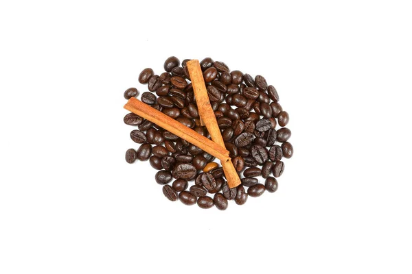 Koffie is kaneelstokjes — Stockfoto