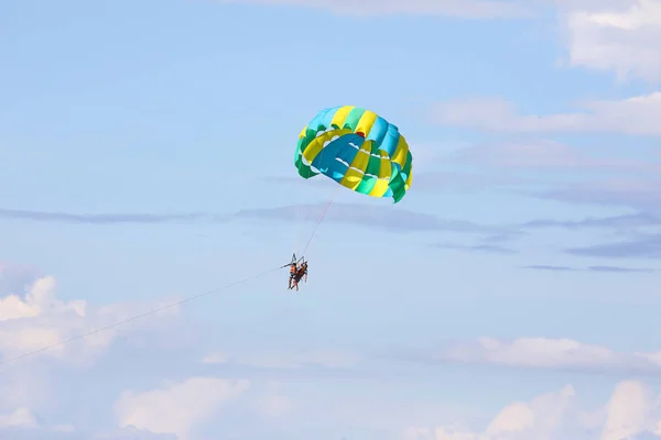 Parasailing paraquedas Free Flyin — Fotografia de Stock