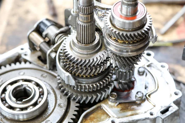 Araba vites kutusu onarım