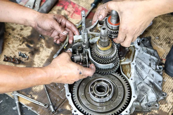 Araba vites kutusu onarım